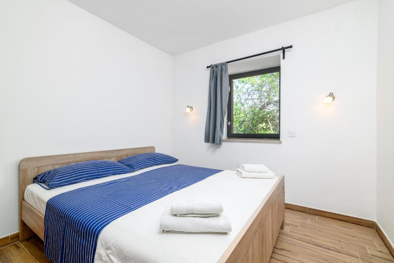 Apartments With A Parking Space Premantura, Medulin - 2228 Ngoại thất bức ảnh