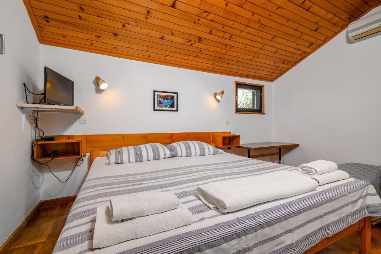 Apartments With A Parking Space Premantura, Medulin - 2228 Ngoại thất bức ảnh
